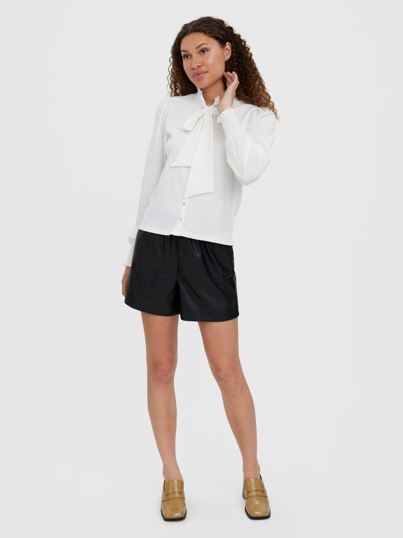 Alva Shorts - Black - Vero Moda - Black 3