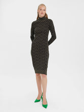 Cargar imagen en el visor de la galería, Aria Calf Dress - Black/Ivy Green - Vero Moda - Green
