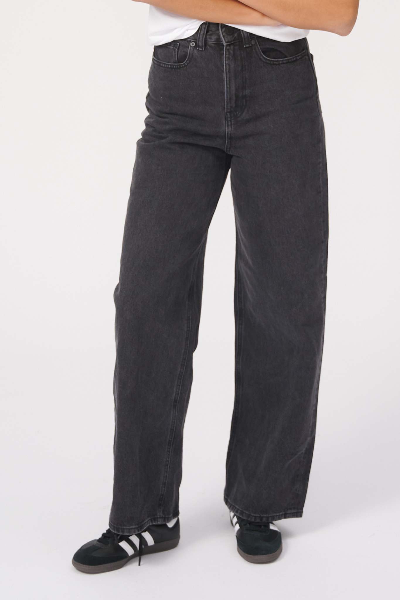 The Original Performance Wide Jeans - Washed Black Denim - TeeShoppen - Black